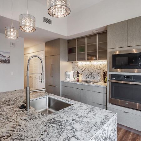 Cozysuites Sky Central Rooftop Pool #21 신시내티 외부 사진